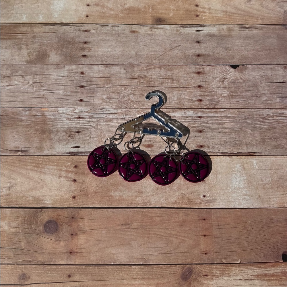 Elegant Burgundy Pentagram Earrings